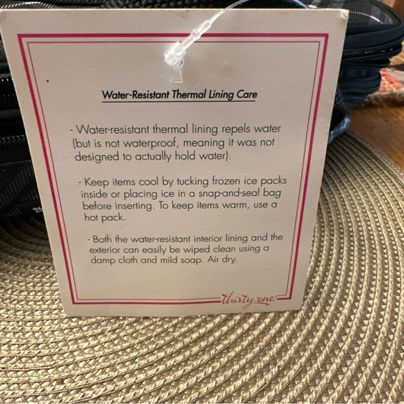 Thirty-One Blk Pick Me Plaid Perfect Party Hot Cold Tote & Serving Utensils NWT - Picture 5 of 9